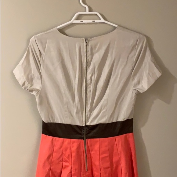 🆕 Vero Moda Pleated Colour Block Dress - Women’s Size 36 - Picture 5 of 7